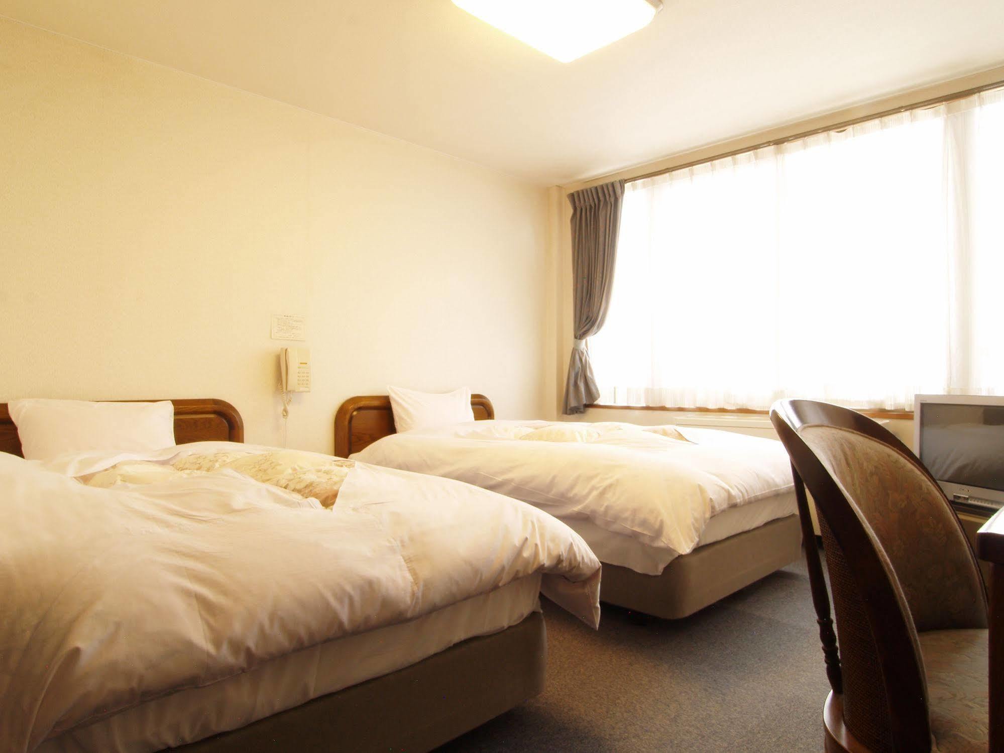 Central Inn Hakuba Extérieur photo