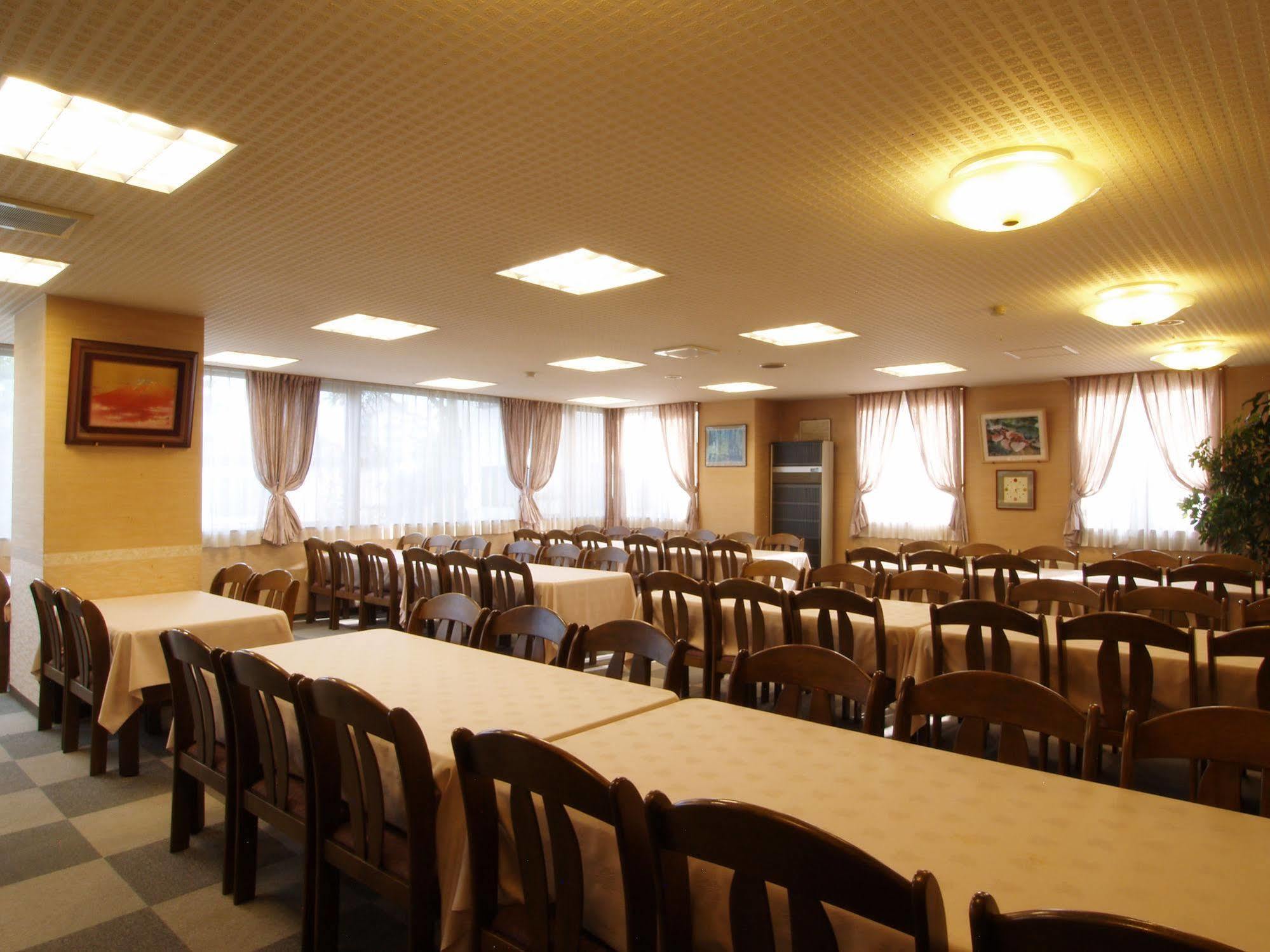 Central Inn Hakuba Extérieur photo